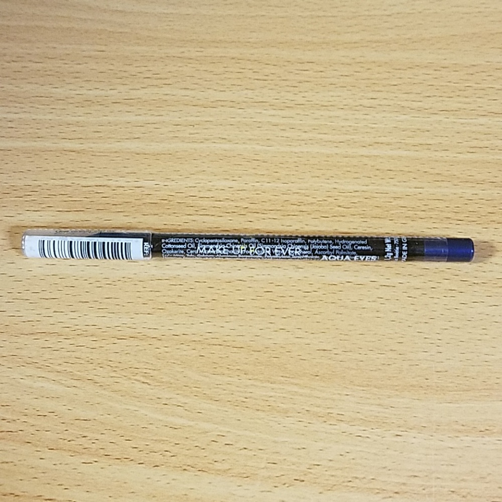 Makeup forever aqua eyes liner